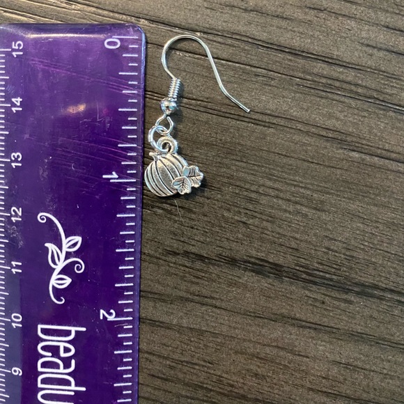 Handmade Fall/Halloween Earrings - Picture 3 of 3